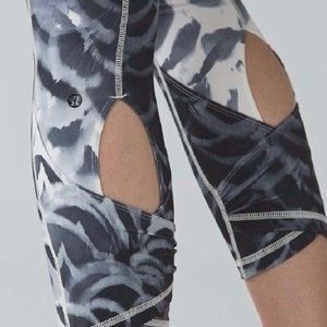 ❌SOLD ❌ Lululemon Wunder Under 2 in 1 Pant